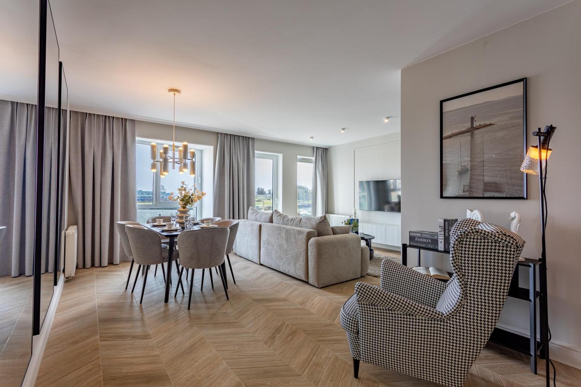 Ambria Apartments Centrum ชวีโนวิชแจ ภายนอก รูปภาพ