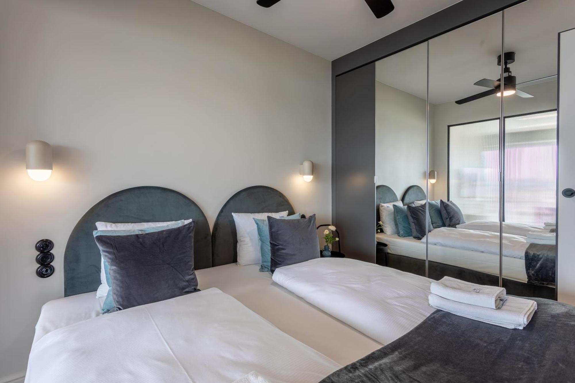 Ambria Apartments Centrum ชวีโนวิชแจ ภายนอก รูปภาพ